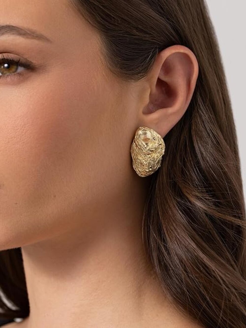 PAVOI 14K Gold Plated Chunky Sea Shell Statement Stud Earrings